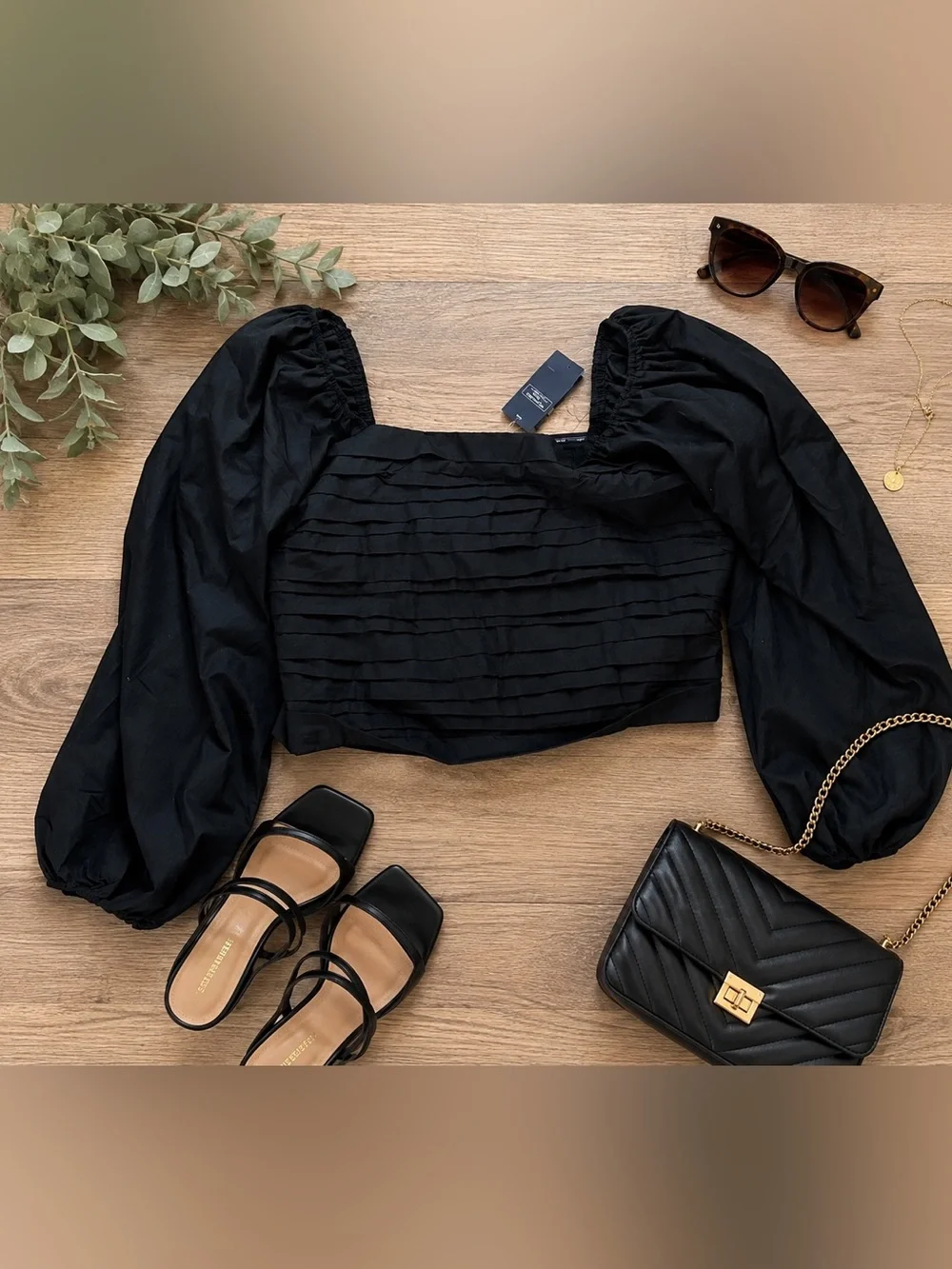 Abercrombie & Fitch NWT Black Smocked Puff Sleeve Square Neck Crop Top XL
